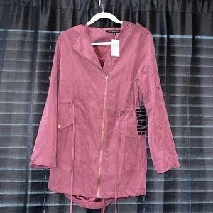 Maroon/mauve coat, thin material, suede, adjustable ties